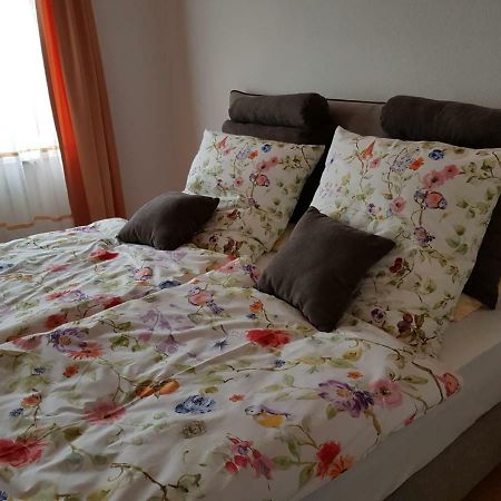 Ferienwohnung Zentrumsnah Esslingen am Neckar Bagian luar foto